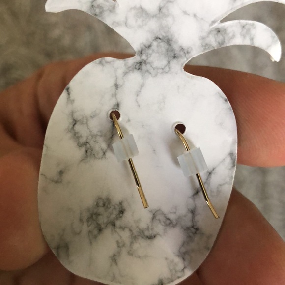 Black druzy earrings gorgeous with gold backing - Picture 5 of 5